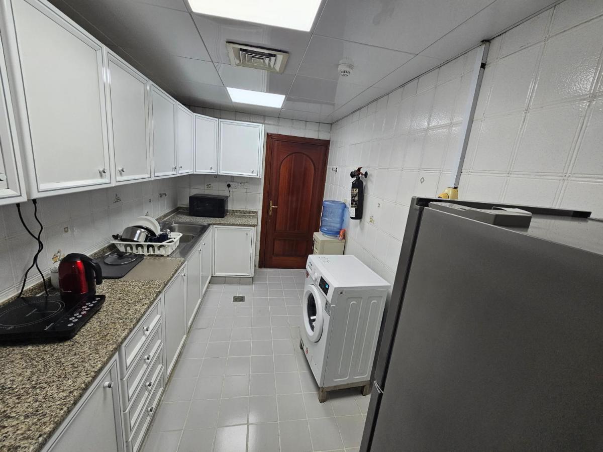 Oasis Hostel Abu Dhabi Exterior photo