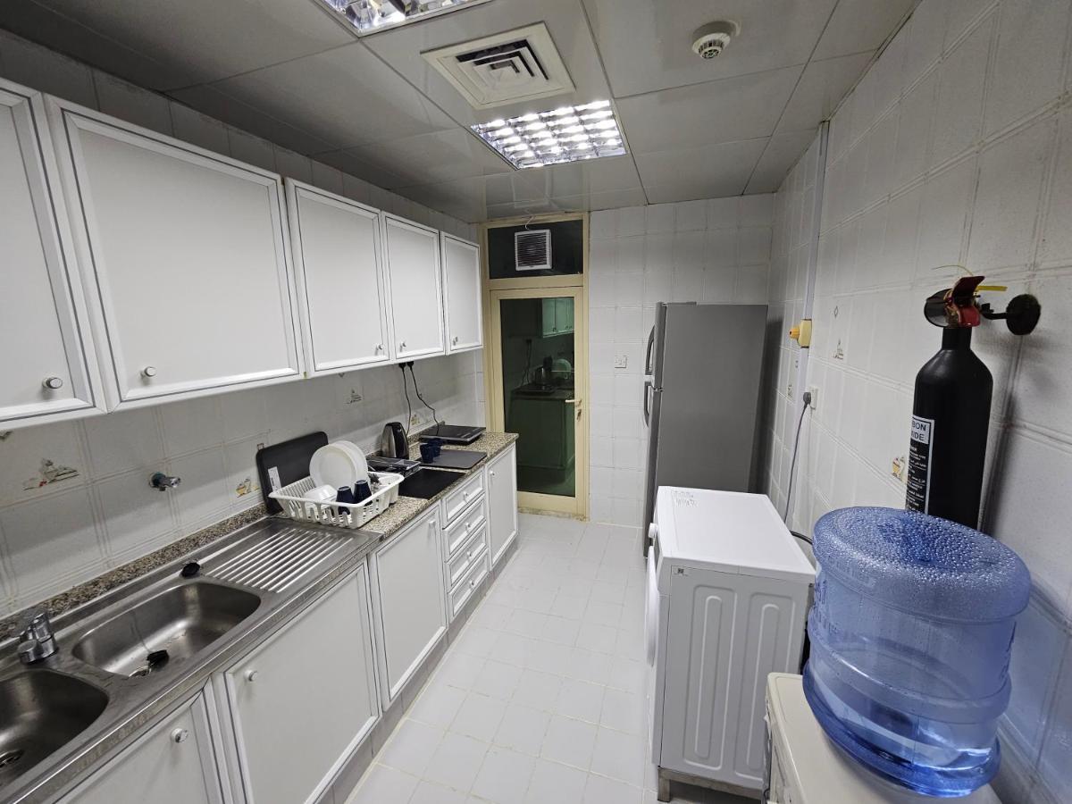 Oasis Hostel Abu Dhabi Exterior photo